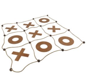 Giant naughts and crosses